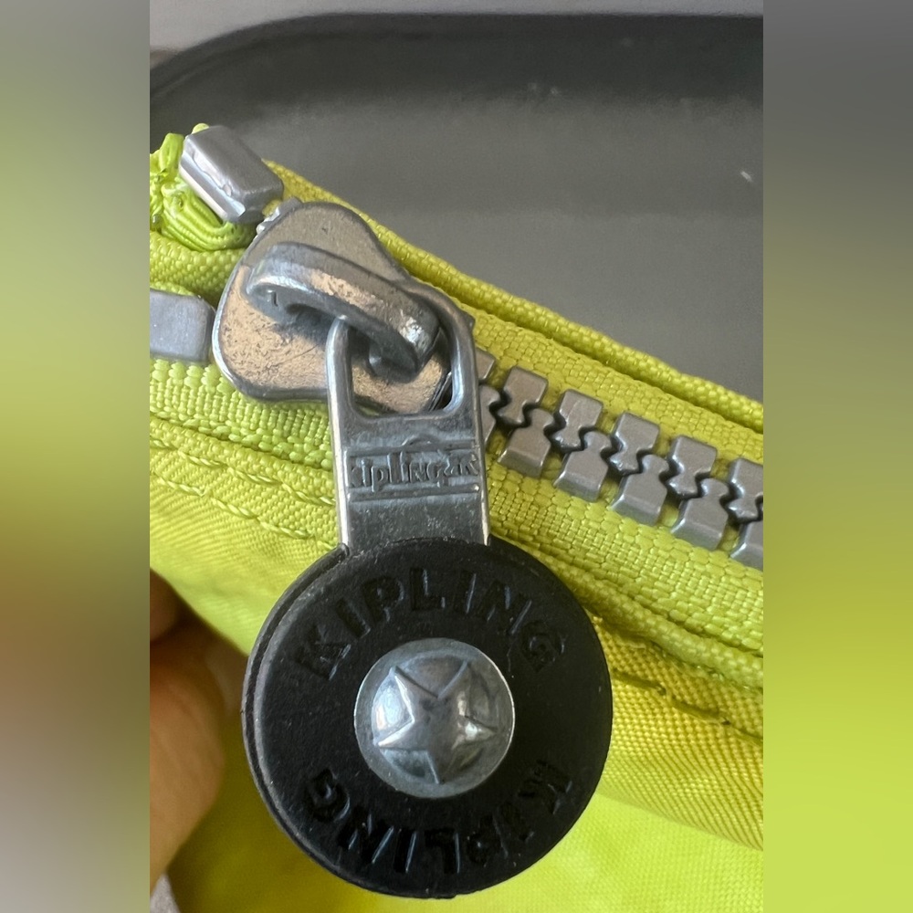 Kipling Creativity Large Pouch No Monkey Keychain. - image 3